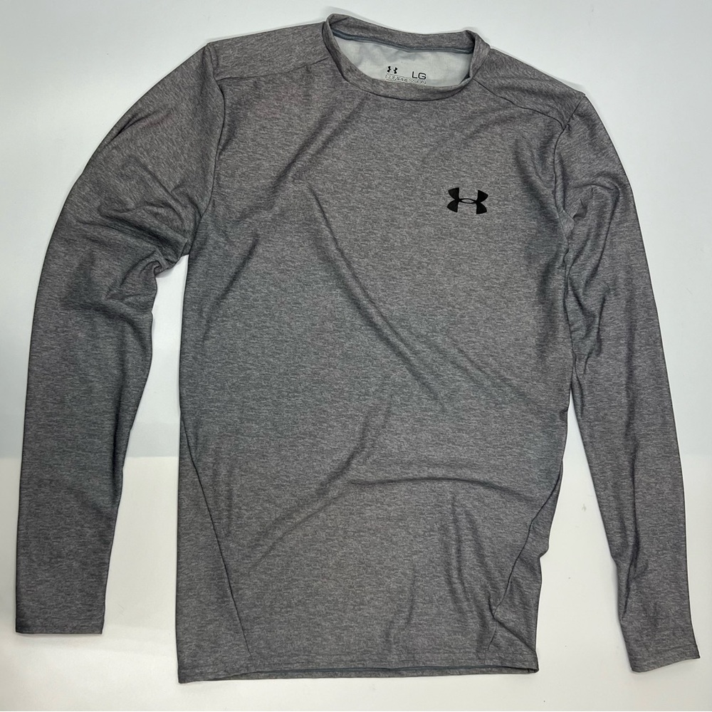 Under Armour COMPRESSION
heatgear Gray Long Sleeve Athletic Tee large